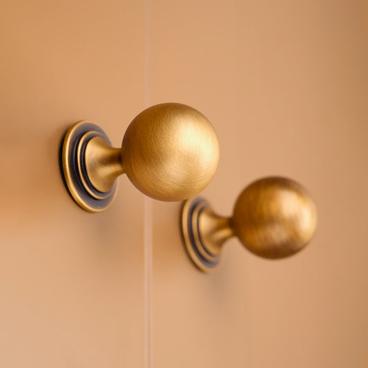 Aged Brass Cabinet Knobs | XN21