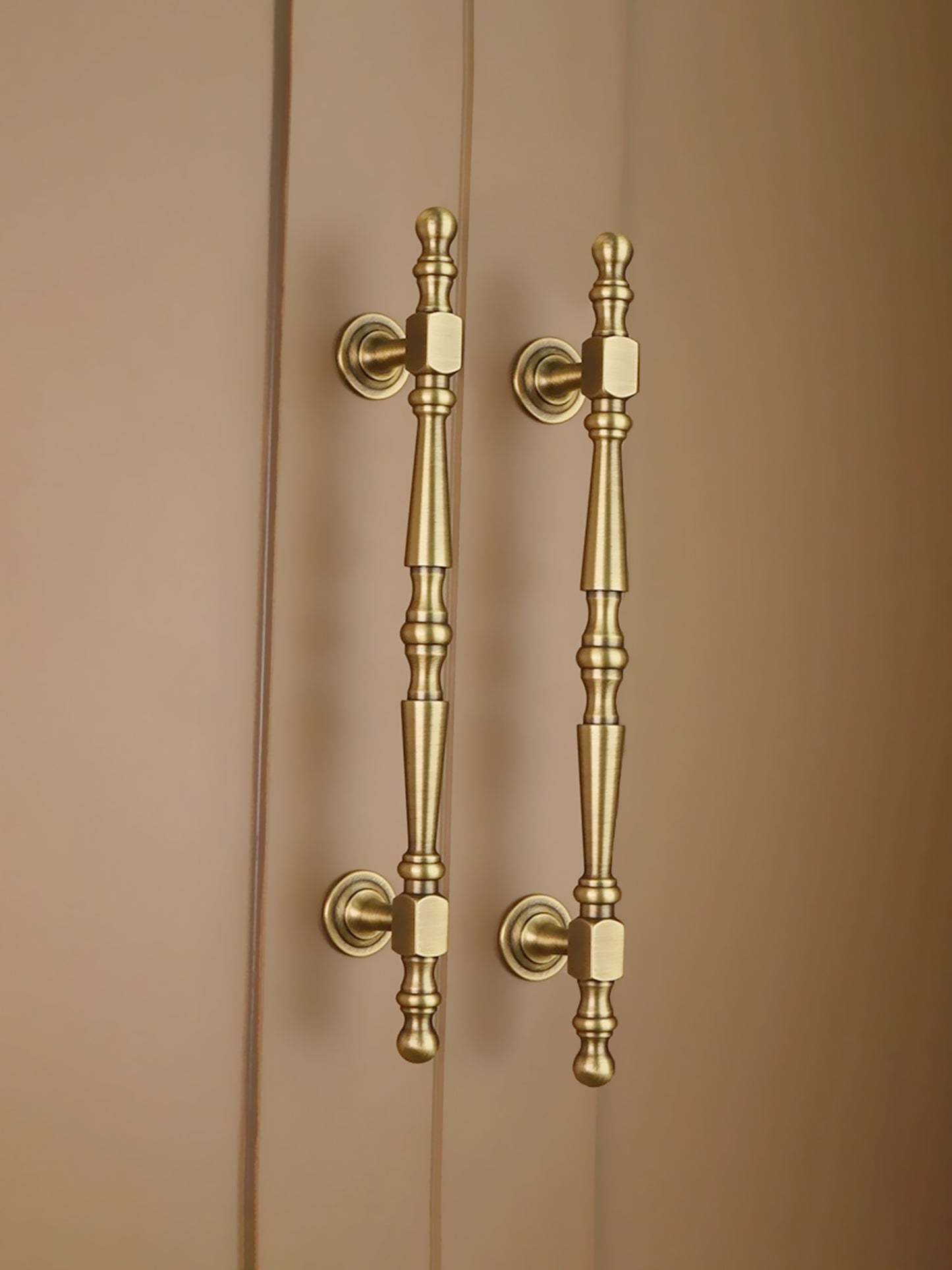 Antique Brass Kitchen Handles | QG-CA