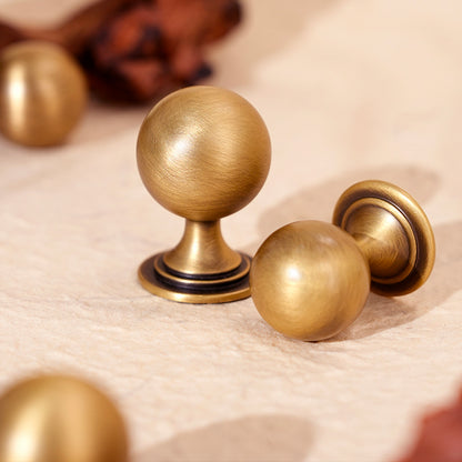 Aged Brass Cabinet Knobs | XN21