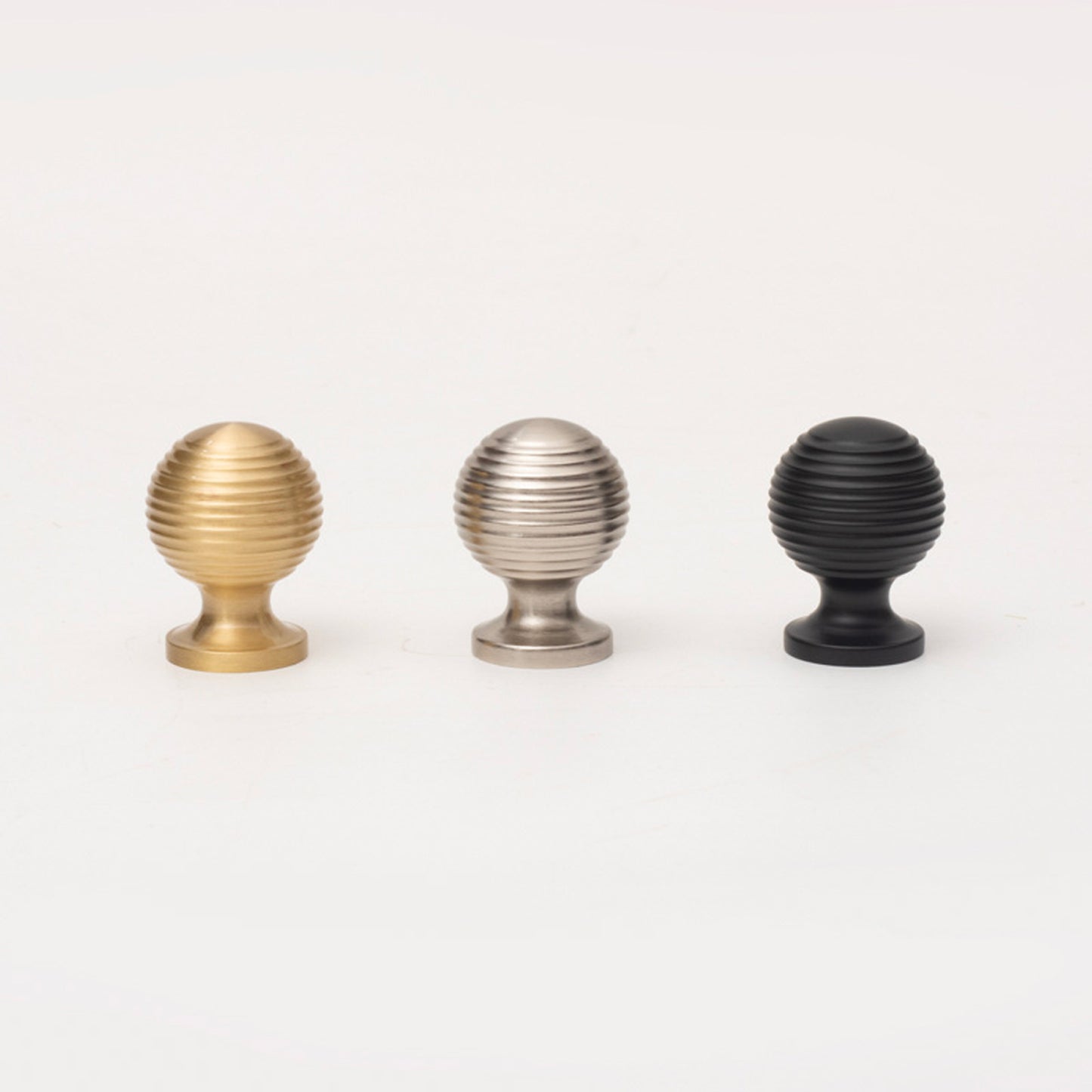 Round Brass Knobs Reeded Design | QXDW