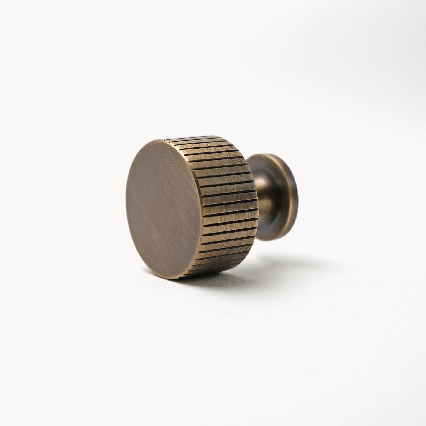 Knurled Brass Knob Vintage | LZ-BA