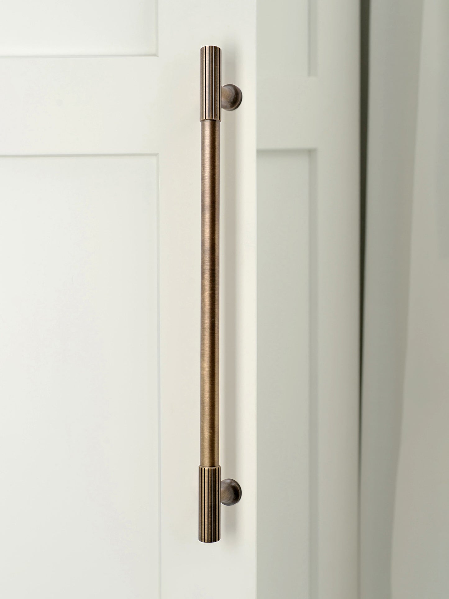 Knurled Aged Brass Handles Nordic | LZ-CA