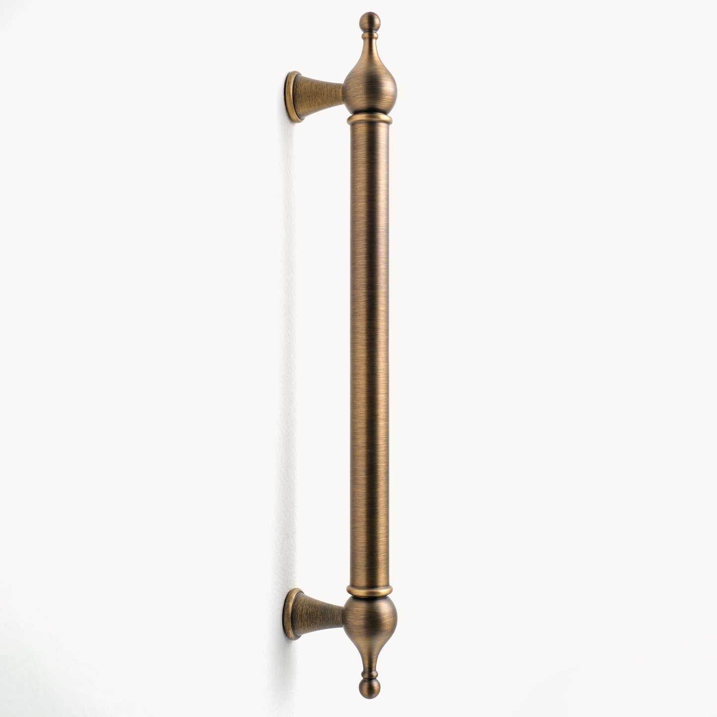 Antique Brass Kitchen Pulls | HL-CA