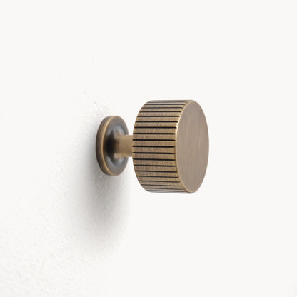 Knurled Brass Knob Vintage | LZ-BA